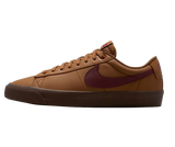 Nike SB - Blazer Low Pro GT (Light British Tan/Dark Team Red