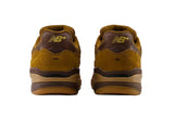 New Balance Numeric - 933 (Breakfast Tea/Pumpernickle)